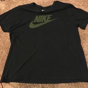 Black Nike T-shirt - XL